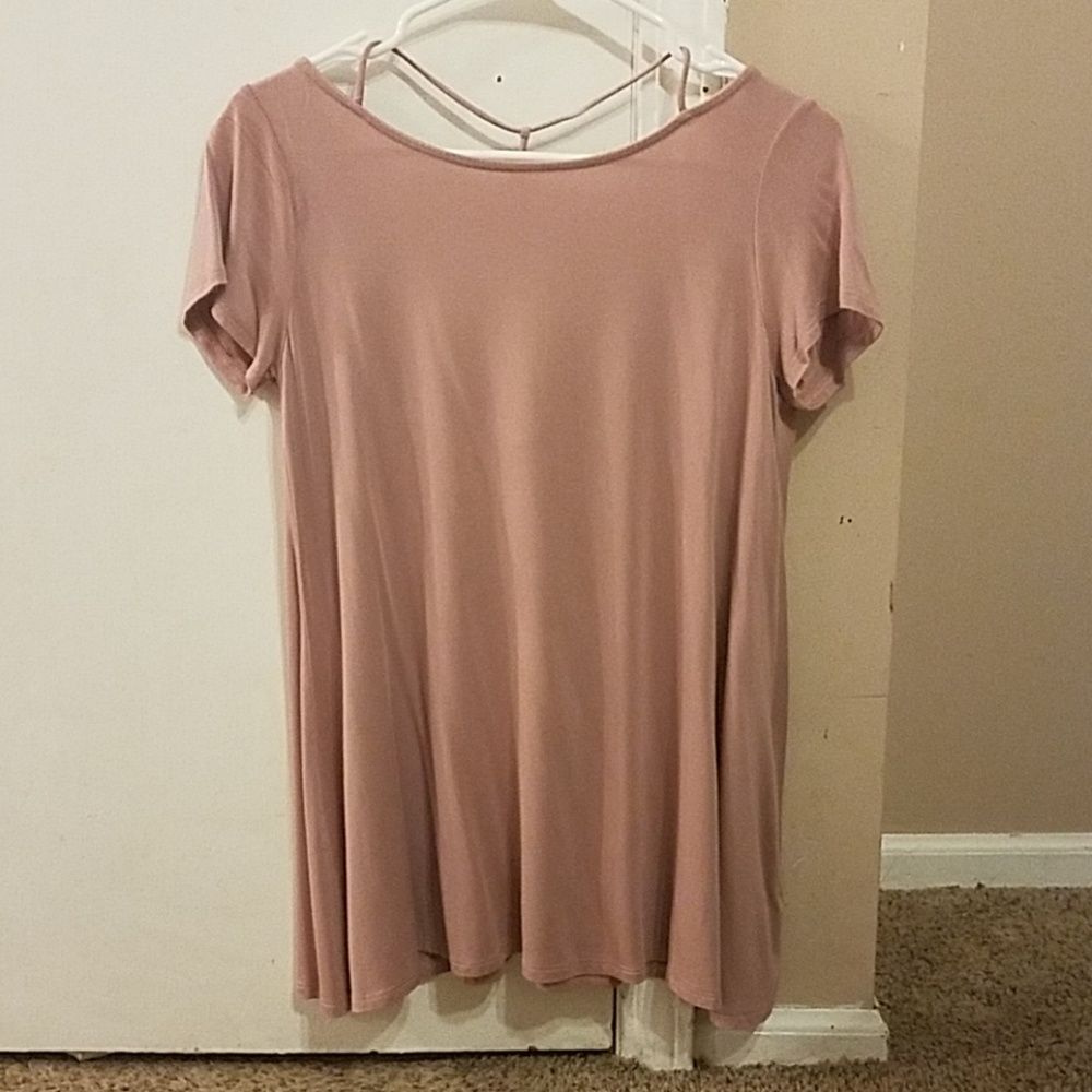 Rose colored top with accent back